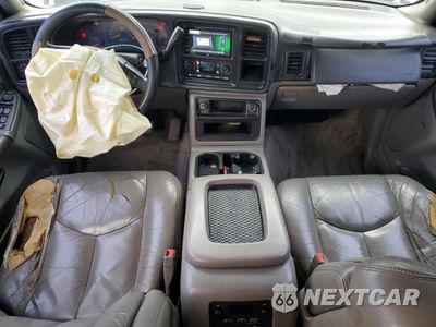 Zdjęcie 8 z 15 samochodu: 2003 CHEVROLET TAHOE K1500 VIN:1GNEK13Z93R198987 - miniatura