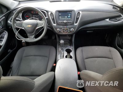 Zdjęcie 8 z 12 samochodu: 2017 CHEVROLET MALIBU LS VIN:1G1ZB5ST6HF160830 - miniatura