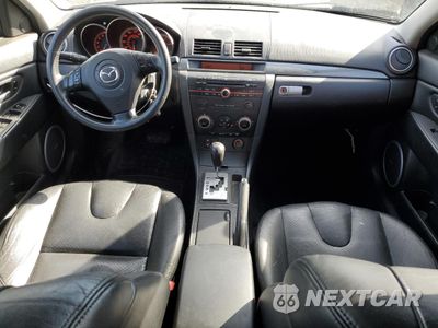 Zdjęcie 8 z 12 samochodu: 2006 MAZDA 3 HATCHBACK VIN:JM1BK343861411416 - miniatura