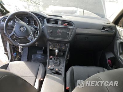 Zdjęcie 8 z 13 samochodu: 2021 VOLKSWAGEN TIGUAN SE VIN:3VV2B7AX3MM078218 - miniatura