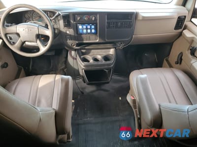 Zdjęcie 8 z 13 samochodu: 2005 CHEVROLET EXPRESS G3500 VIN:1GCHG35V051212838 - miniatura