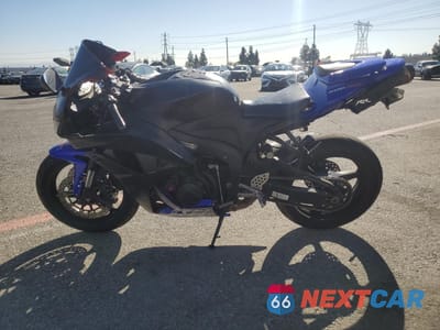 Trzecie zdjęcie samochodu z tyłu: 2007 HONDA CBR600 RR VIN:JH2PC40027M003800 - miniatura