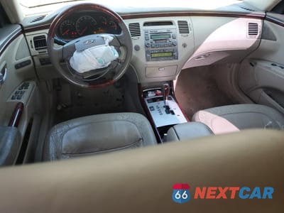 Zdjęcie 8 z 13 samochodu: 2006 HYUNDAI AZERA SE VIN:KMHFC46FX6A113800 - miniatura