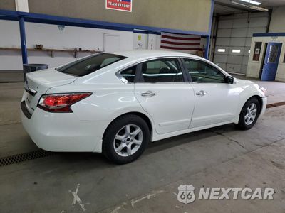 Trzecie zdjęcie samochodu z tyłu: 2014 NISSAN ALTIMA 2.5 VIN:1N4AL3AP7EN355191 - miniatura