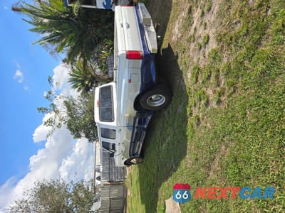 Trzecie zdjęcie samochodu z tyłu: 1996 FORD F350 VIN:1FTJW35F8TEB52441 - miniatura