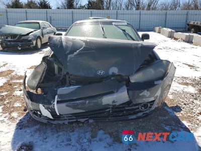 Piąte zdjęcie samochodu w środku: 2008 HYUNDAI TIBURON GS VIN:KMHHM66D68U292760 - miniatura