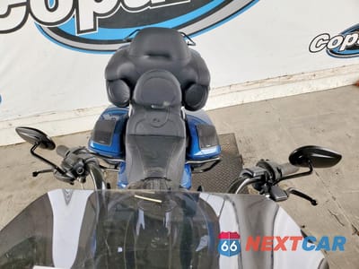 Piąte zdjęcie samochodu w środku: 2022 HARLEY-DAVIDSON FLTRK VIN:1HD1KZF13NB652401 - miniatura
