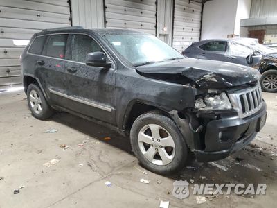 Czwarte zdjęcie samochodu z boku: 2012 JEEP GRAND CHEROKEE LAREDO VIN:1C4RJFAG0CC332509 - miniatura