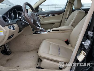 Zdjęcie 7 z 14 samochodu: 2013 MERCEDES-BENZ C 300 4MATIC VIN:WDDGF8AB9DR253286 - miniatura