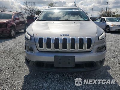 Piąte zdjęcie samochodu w środku: 2017 JEEP CHEROKEE LATITUDE VIN:1C4PJMCB8HW562155 - miniatura
