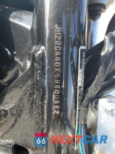 Zdjęcie 9 z 10 samochodu: 2005 HONDA VT750 C VIN:JH2RC440X5M800862 - miniatura