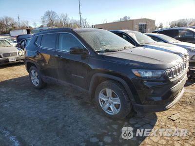 Czwarte zdjęcie samochodu z boku: 2022 JEEP COMPASS LATITUDE VIN:3C4NJDBB5NT170146 - miniatura
