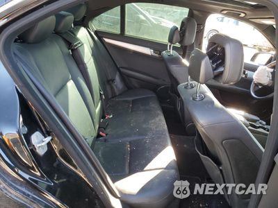 Zdjęcie 10 z 12 samochodu: 2010 MERCEDES-BENZ C 300 VIN:WDDGF5EB0AR102342 - miniatura