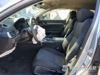 Zdjęcie 7 z 12 samochodu: 2018 HONDA ACCORD LX VIN:1HGCV1F10JA064847 - miniatura