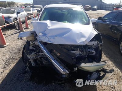 Piąte zdjęcie samochodu w środku: 2017 FORD ESCAPE SE VIN:1FMCU9GD4HUC96350 - miniatura