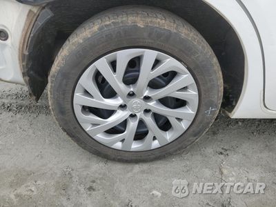 Trzecie zdjęcie samochodu z tyłu: 2017 TOYOTA COROLLA L VIN:5YFBURHEXHP600530 - miniatura