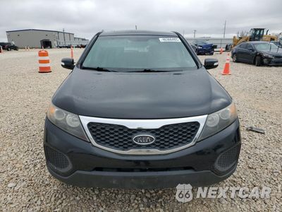 Piąte zdjęcie samochodu w środku: 2012 KIA SORENTO BASE VIN:5XYKT4A10CG248164 - miniatura