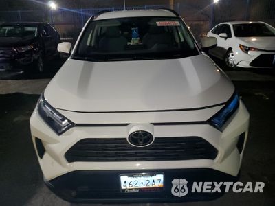 Piąte zdjęcie samochodu w środku: 2022 TOYOTA RAV4 XLE VIN:2T3P1RFV6NW291383 - miniatura