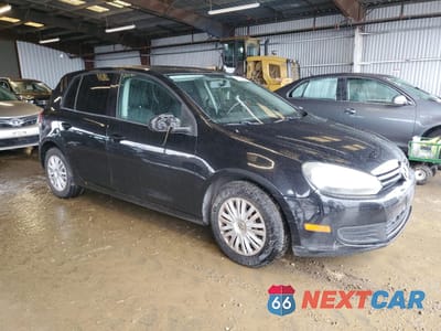 Czwarte zdjęcie samochodu z boku: 2010 VOLKSWAGEN GOLF VIN:WVWDB7AJ1AW388852 - miniatura