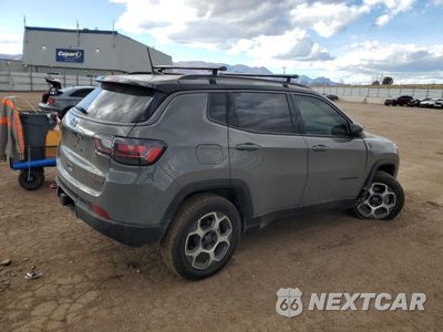 Trzecie zdjęcie samochodu z tyłu: 2022 JEEP COMPASS TRAILHAWK VIN:3C4NJDDB0NT124432 - miniatura