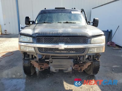 Piąte zdjęcie samochodu w środku: 2003 CHEVROLET SILVERADO K3500 VIN:1GCJK33103F207512 - miniatura