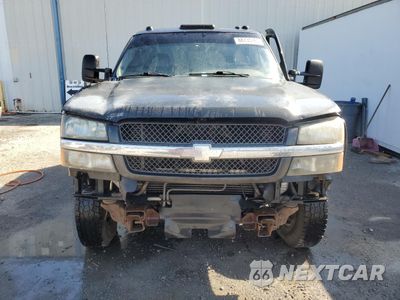 Piąte zdjęcie samochodu w środku: 2003 CHEVROLET SILVERADO K3500 VIN:1GCJK33103F207512 - miniatura