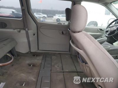 Zdjęcie 11 z 13 samochodu: 2006 CHRYSLER TOWN & COUNTRY LX VIN:2A4GP44R26R732326 - miniatura