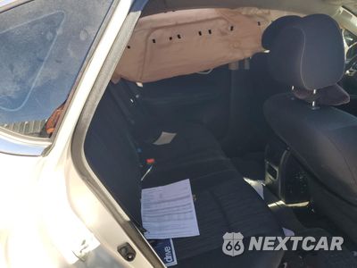 Zdjęcie 10 z 12 samochodu: 2019 NISSAN SENTRA S VIN:3N1AB7AP7KY204180 - miniatura