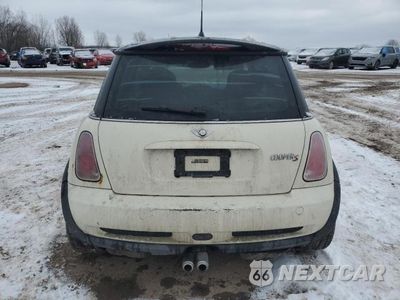 Zdjęcie 6 z 13 samochodu: 2005 MINI COOPER S VIN:WMWRE33465TD91749 - miniatura