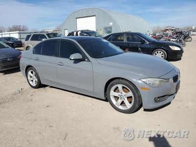 Czwarte zdjęcie samochodu z boku: 2015 BMW 320 I XDRIVE VIN:WBA3C3C58FP664170 - miniatura