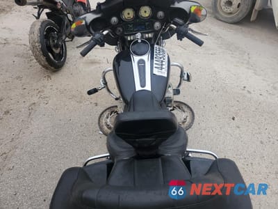 Zdjęcie 6 z 9 samochodu: 2011 HARLEY-DAVIDSON FLHX VIN:1HD1KBM18BB603569 - miniatura