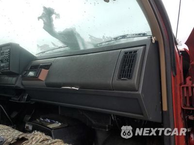 Piąte zdjęcie samochodu w środku: 1998 CHEVROLET C-SERIES C7H042 VIN:1GBJ7H1MXWJ101876 - miniatura