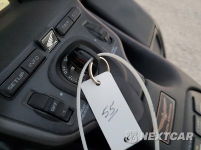 Zdjęcie 8 z 9 samochodu: 2010 HONDA GL1800 VIN:1HFSC47G9AA902187 - miniatura