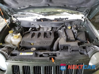 Zdjęcie 12 z 13 samochodu: 2007 JEEP COMPASS VIN:1J8FT47W37D118879 - miniatura