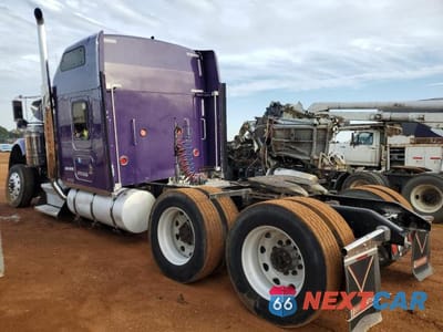 Trzecie zdjęcie samochodu z tyłu: 2000 KENWORTH W900 SEMI TRUCK VIN:1XKWDB9X5YR848171 - miniatura