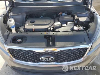 Zdjęcie 13 z 15 samochodu: 2017 KIA SORENTO LX VIN:5XYPG4A34HG233170 - miniatura