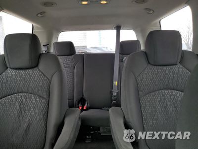 Zdjęcie 10 z 13 samochodu: 2009 GMC ACADIA SLE VIN:1GKEV13D29J205021 - miniatura