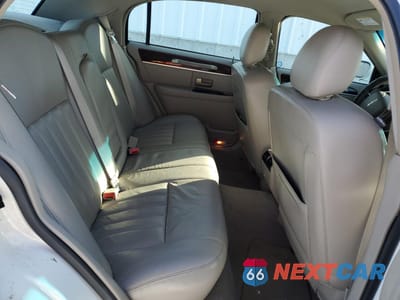 Zdjęcie 10 z 12 samochodu: 2007 LINCOLN TOWN CAR SIGNATURE VIN:1LNHM81W37Y631664 - miniatura