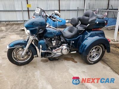 Trzecie zdjęcie samochodu z tyłu: 2020 HARLEY-DAVIDSON FLHTCUTG VIN:1HD1MAF15LB858909 - miniatura