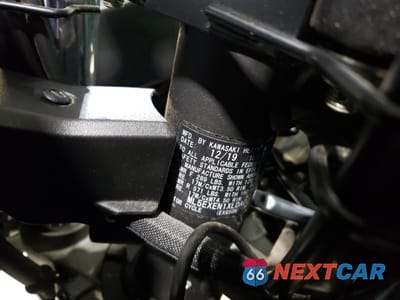 Zdjęcie 9 z 10 samochodu: 2020 KAWASAKI EX650 N VIN:ML5EXEN1XLDA07211 - miniatura