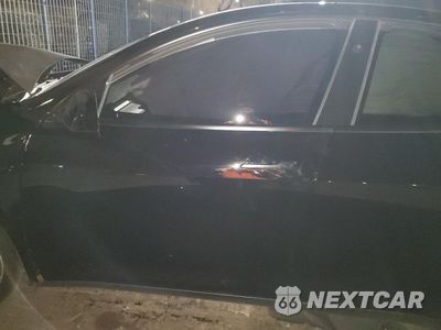 Zdjęcie 7 z 12 samochodu: 2023 TESLA MODEL Y VIN:7SAYGDEE4PA136945 - miniatura