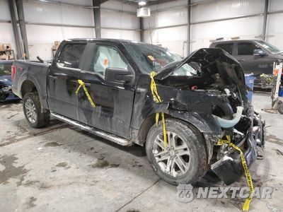Czwarte zdjęcie samochodu z boku: 2021 FORD F150 SUPERCREW VIN:1FTEW1EP2MFC05810 - miniatura