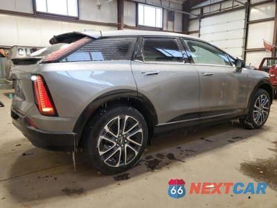 Trzecie zdjęcie samochodu z tyłu: 2025 CADILLAC OPTIQ SPORT VIN:3GYK3EMR5SS167224 - miniatura