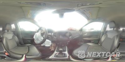 Zdjęcie 14 z 15 samochodu: 2019 JEEP COMPASS LATITUDE VIN:3C4NJDBB5KT657021 - miniatura