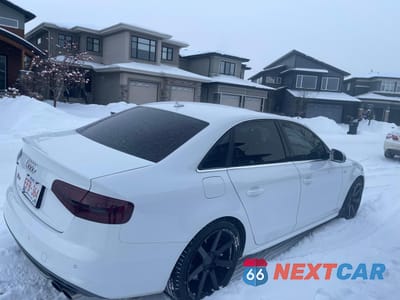 Czwarte zdjęcie samochodu z boku: 2013 AUDI S4 PREMIUM VIN:WAUFGCFL0DA230238 - miniatura