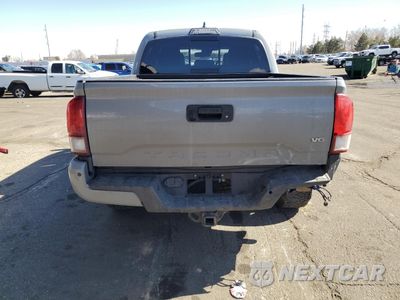 Zdjęcie 6 z 15 samochodu: 2018 TOYOTA TACOMA DOUBLE CAB VIN:3TMCZ5AN2JM186665 - miniatura
