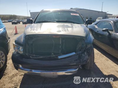 Piąte zdjęcie samochodu w środku: 2002 DODGE RAM 1500 VIN:3D7HA18N42G111211 - miniatura