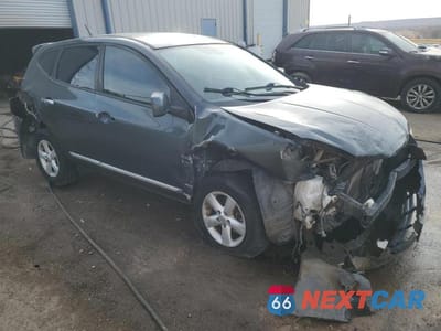 Czwarte zdjęcie samochodu z boku: 2013 NISSAN ROGUE S VIN:JN8AS5MT0DW508248 - miniatura