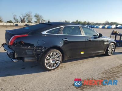Trzecie zdjęcie samochodu z tyłu: 2014 JAGUAR XJL SUPERCHARGED VIN:SAJWA2GT9EMV74892 - miniatura