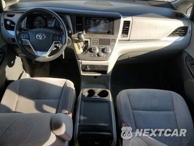 Zdjęcie 8 z 15 samochodu: 2016 TOYOTA SIENNA LE VIN:5TDKK3DC0GS762258 - miniatura